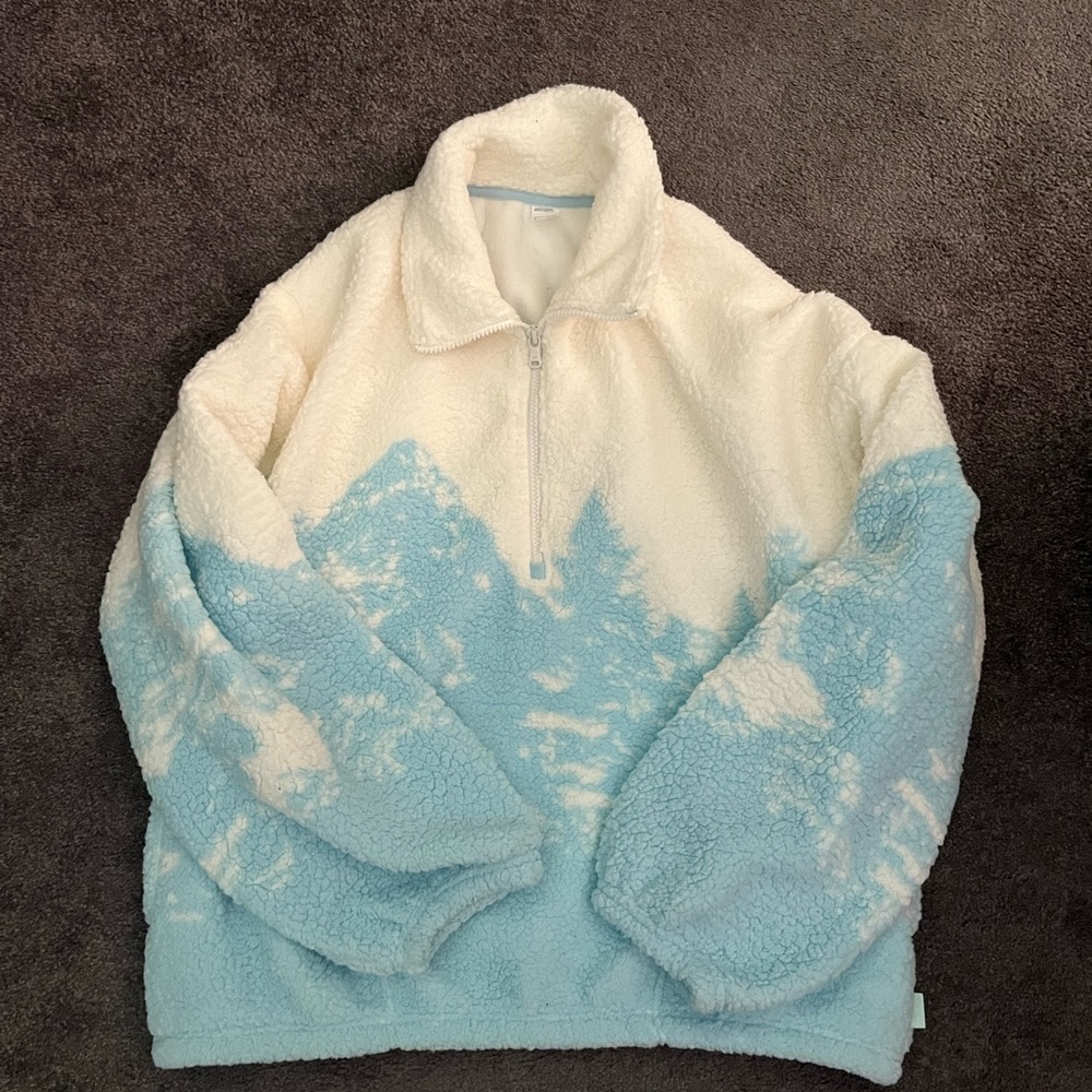 Gilly Hicks Fleece